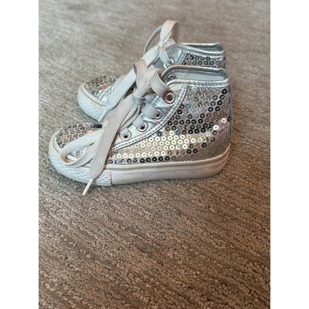 Weissman Silver Sequin High Top Dance Sneakers Kids Size 8 W320